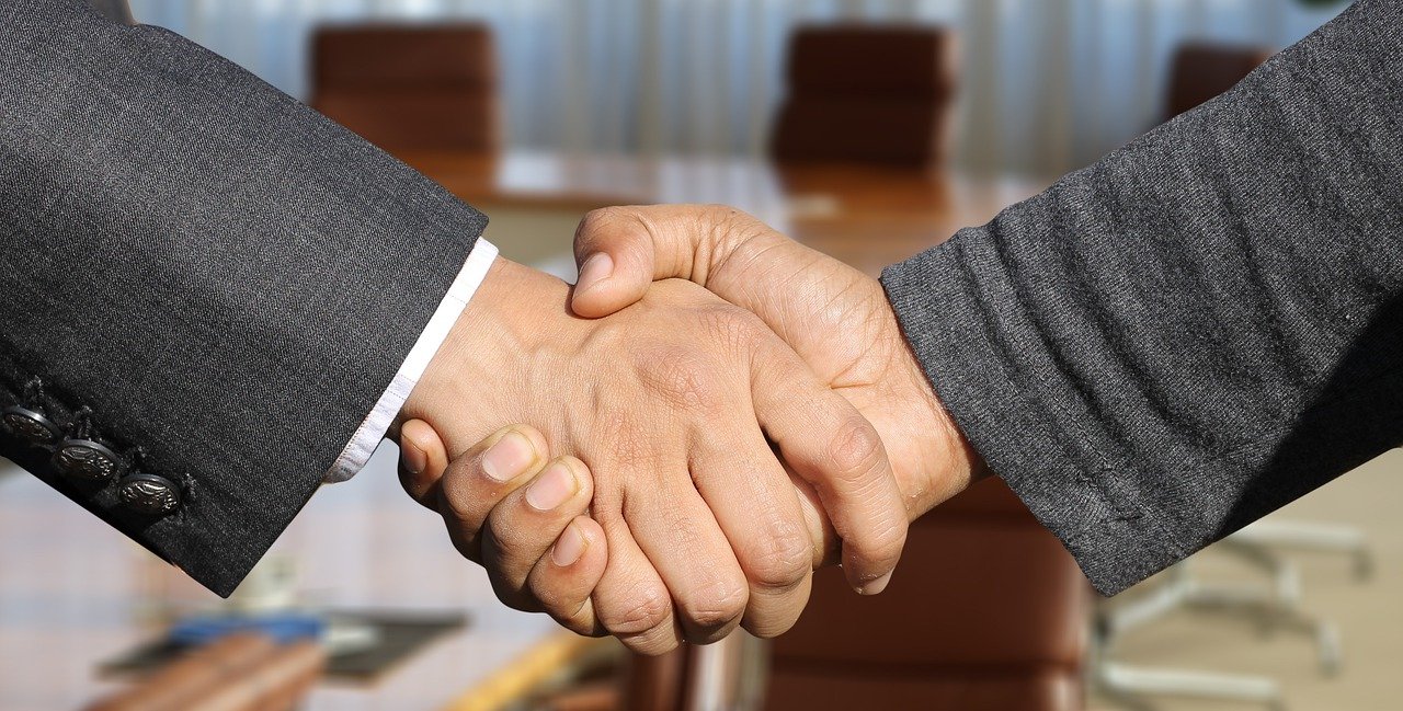 shaking-hands-g8dc257ffb_1280